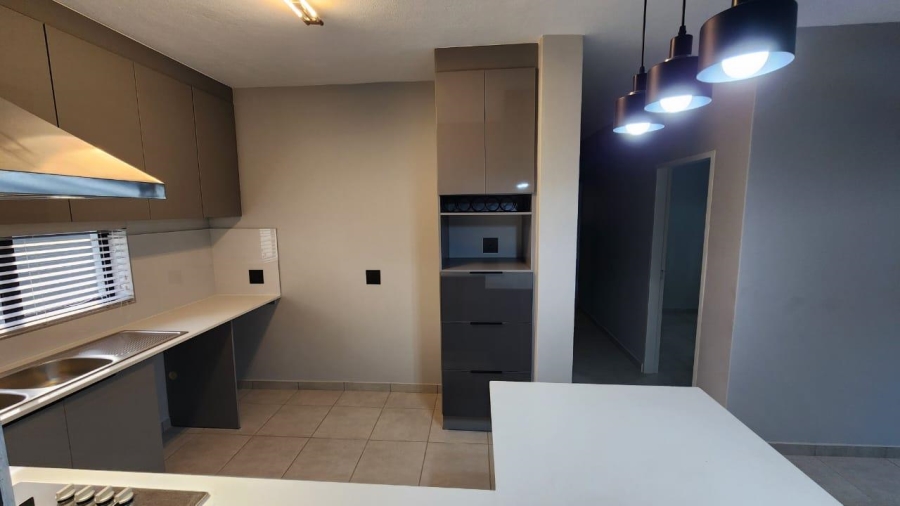 To Let 3 Bedroom Property for Rent in Waterval East North West